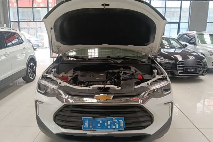Used Chevrolet Trax 2019 325T Automatic Sport Edition China VI Standard Engine Bay