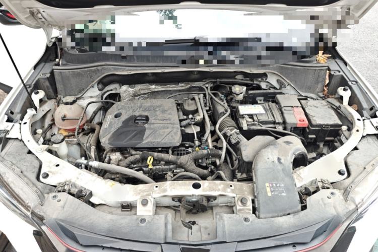 Used Chevrolet Trax 2019 Redline 335T CVT Top-Tier Model China VI Standard Engine Bay