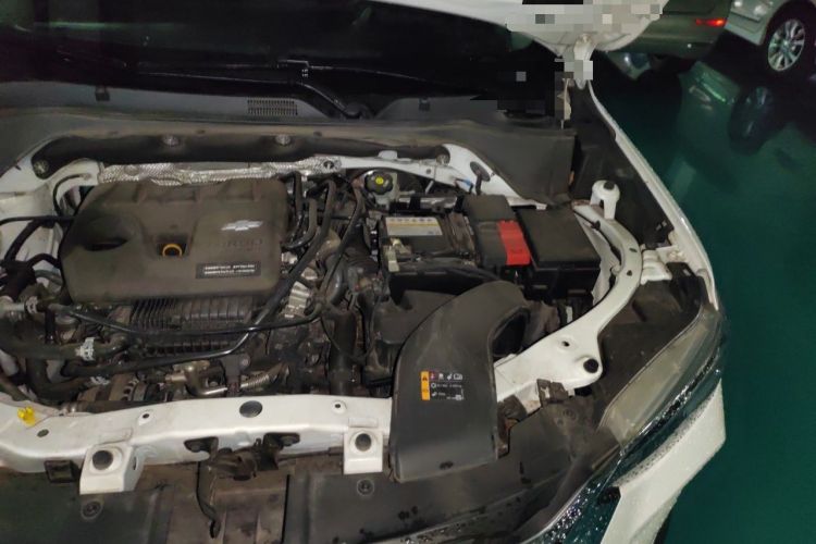 Used Chevrolet Trax 2019 325T Automatic Fun Edition China VI Standard Engine Bay Left