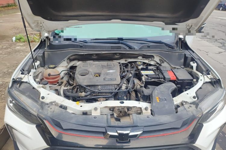 Used Chevrolet Trax 2019 Redline 325T Automatic Fun Edition China VI Standard Engine Bay