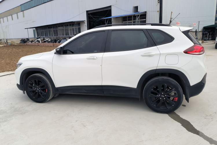 Used Chevrolet Trax 2019 Redline 335T CVT Top-Tier Model China VI Standard Exterior 3