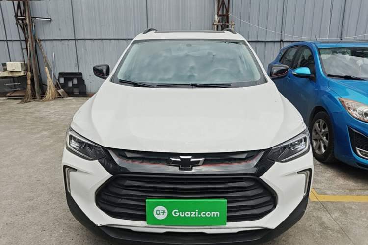 Used Chevrolet Trax 2019 Redline 325T Automatic Fun Edition China VI Standard Front