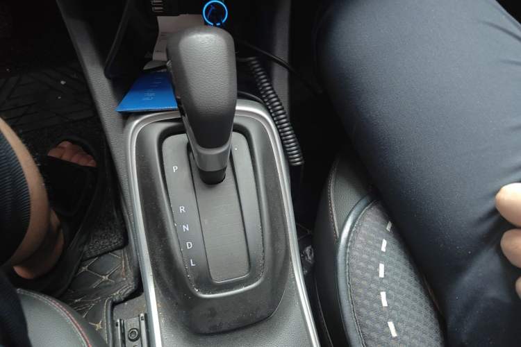 Used Chevrolet Trax 2019 Redline 335T CVT Top-Tier Model China VI Standard Gear Lever