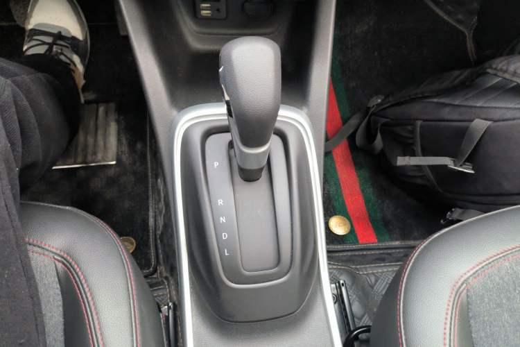 Used Chevrolet Trax 2019 Redline 335T CVT Top-Tier Model China VI Standard Gear Lever