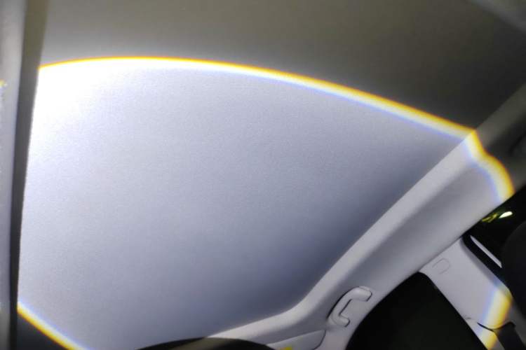 Used Chevrolet Trax 2019 325T Automatic Fun Edition China VI Standard Headliner