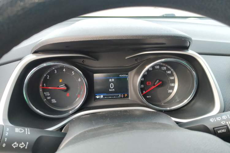 Used Chevrolet Trax 2019 325T Automatic Fun Edition China VI Standard Instrument Cluster