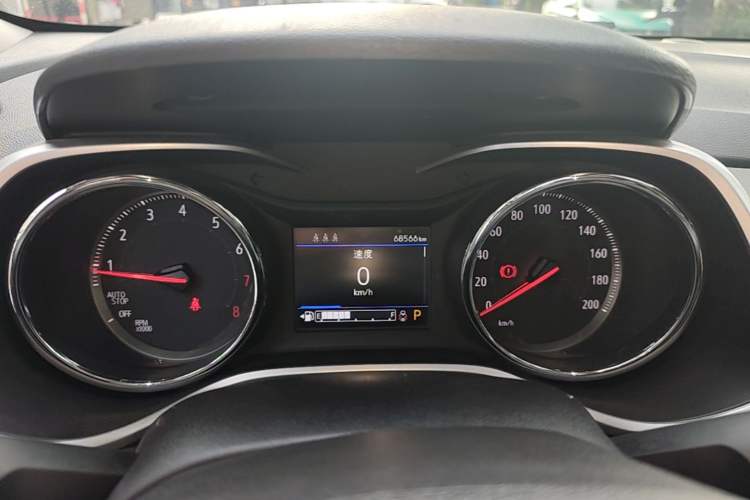 Used Chevrolet Trax 2019 Redline 325T Automatic Fun Edition China VI Standard Instrument Cluster
