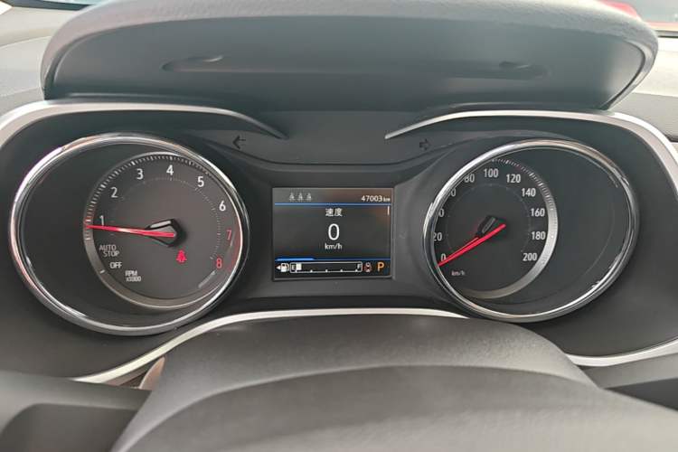 Used Chevrolet Trax 2019 Redline 325T Automatic Fun Edition China VI Standard Instrument Cluster