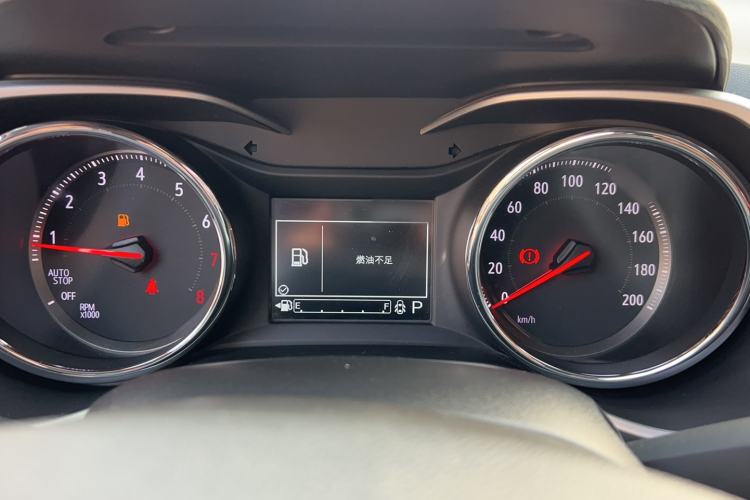 Used Chevrolet Trax 2019 325T Automatic Sport Edition China VI Standard Instrument Cluster