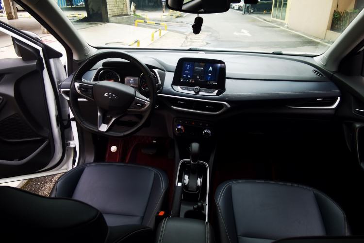 Used Chevrolet Trax 2019 Redline 335T CVT Luxury Edition China VI Standard Interior 1