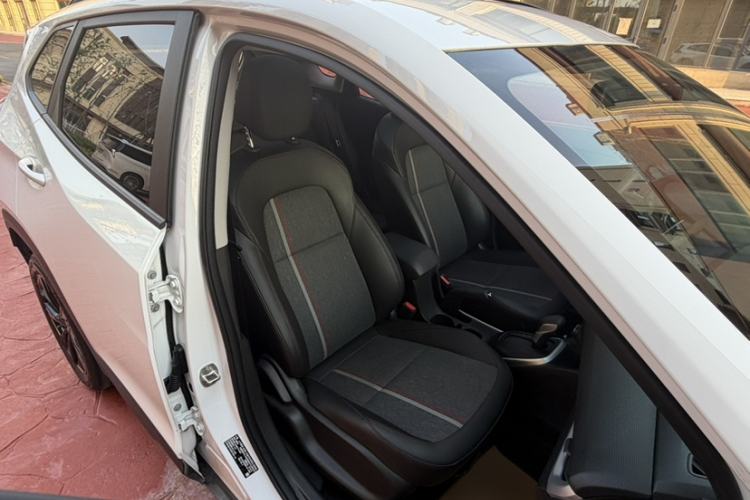 Used Chevrolet Trax 2019 Redline 325T Automatic Fun Edition China VI Standard Interior 13