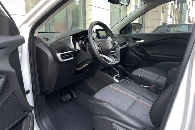 Used Chevrolet Trax 2019 Redline 335T CVT Top-Tier Model China VI Standard Interior 2