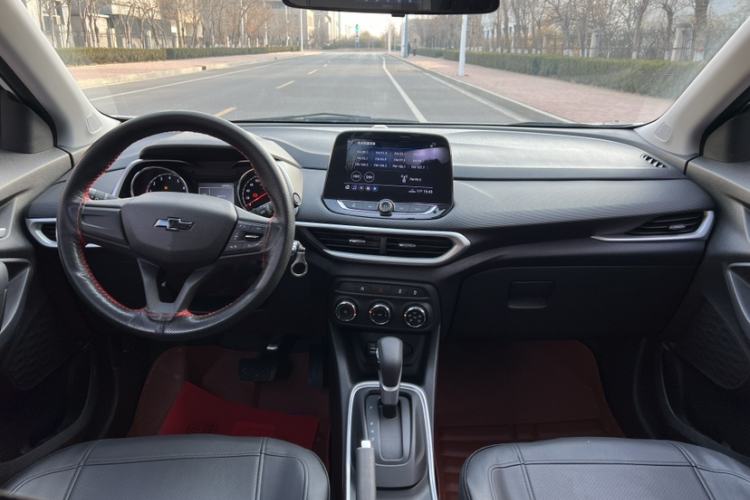 Used Chevrolet Trax 2019 325T Automatic Sport Edition China VI Standard Interior 3