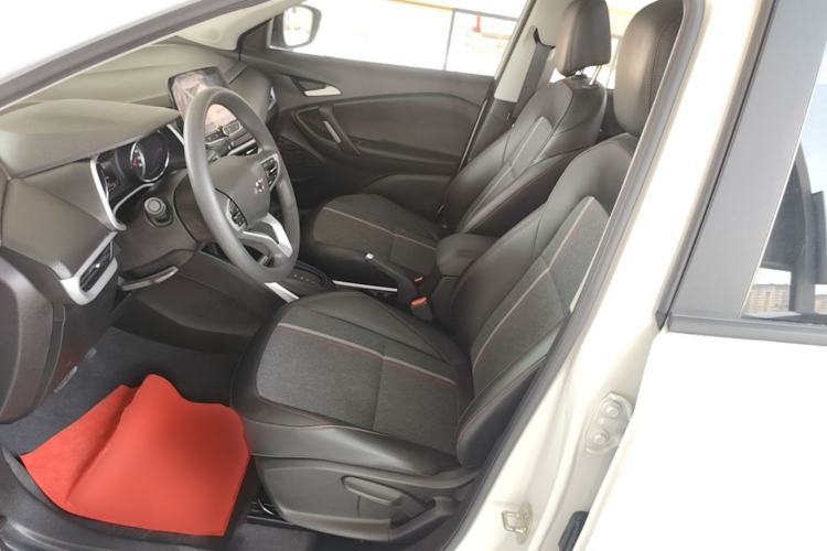Used Chevrolet Trax 2019 Redline 335T CVT Top-Tier Model China VI Standard Left Front Seat