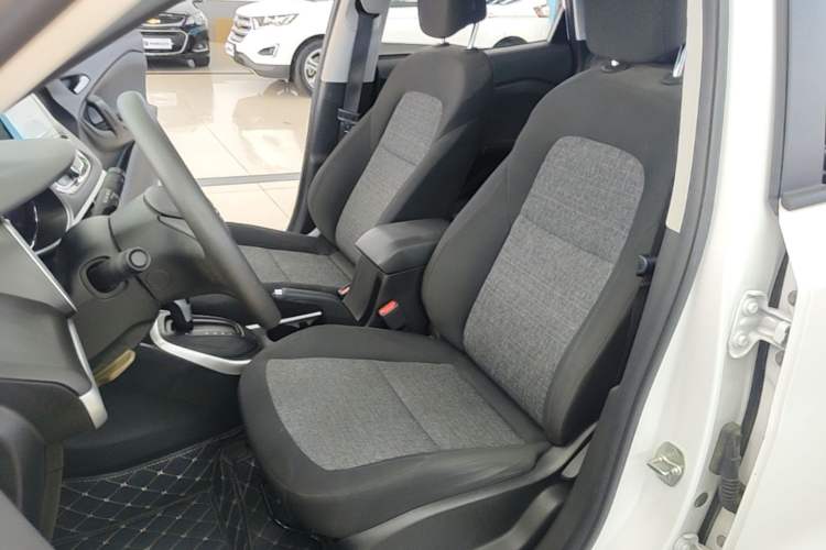 Used Chevrolet Trax 2019 Redline 335T CVT Trendy Version China VI Standard Left Front Seat