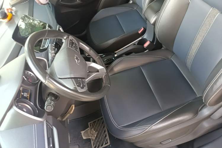 Used Chevrolet Trax 2019 Redline 335T CVT Luxury Edition China VI Standard Left Front Seat