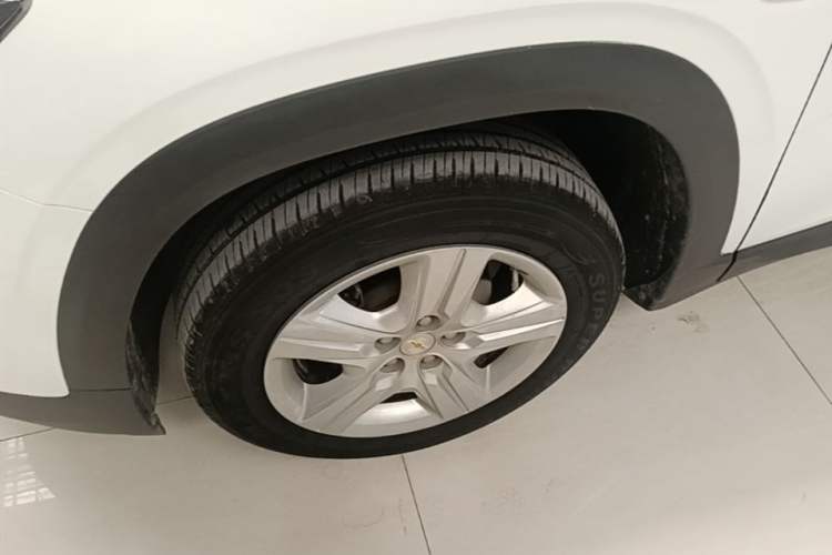 Used Chevrolet Trax 2019 325T Automatic Sport Edition China VI Standard Left Front Wheel Hub