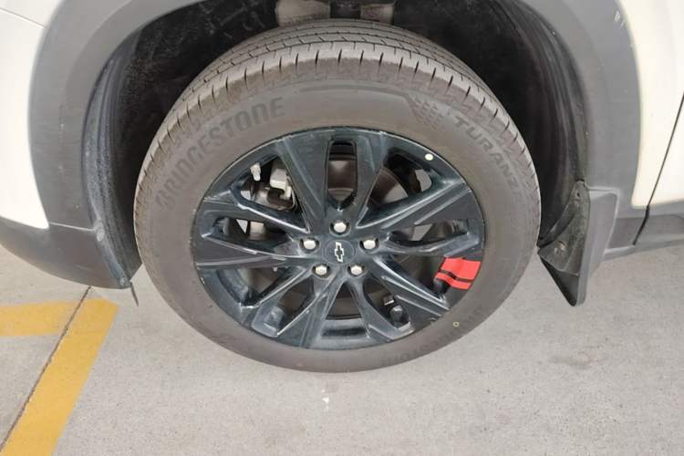 Used Chevrolet Trax 2019 Redline 335T CVT Top-Tier Model China VI Standard Left Front Wheel Hub