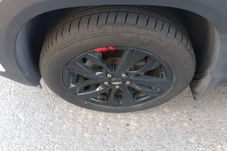 Used Chevrolet Trax 2019 Redline 335T CVT Luxury Edition China VI Standard Left Front Wheel Hub