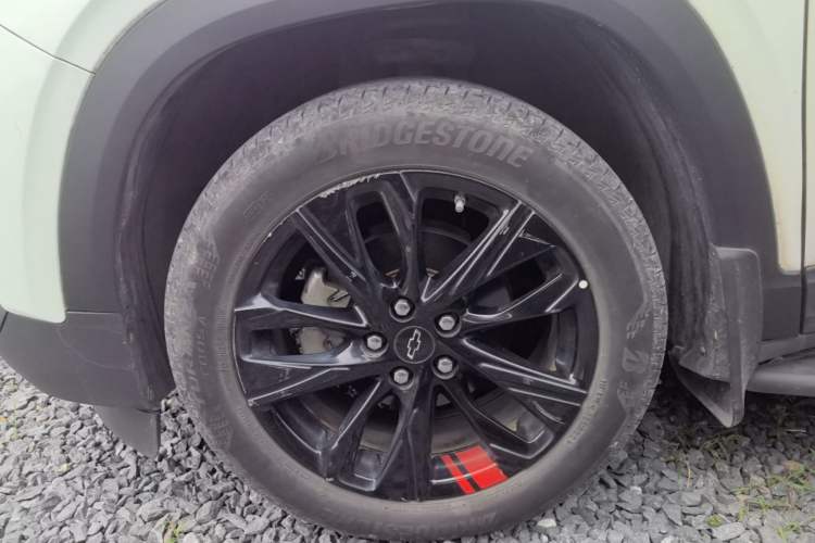 Used Chevrolet Trax 2019 Redline 335T CVT Luxury Edition China VI Standard Left Front Wheel Hub