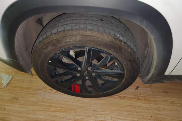 Used Chevrolet Trax 2019 Redline 335T CVT Top-Tier Model China VI Standard Left Front Wheel Hub