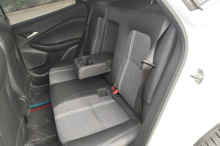 Used Chevrolet Trax 2019 325T Automatic Fun Edition China VI Standard Left Rear Seat