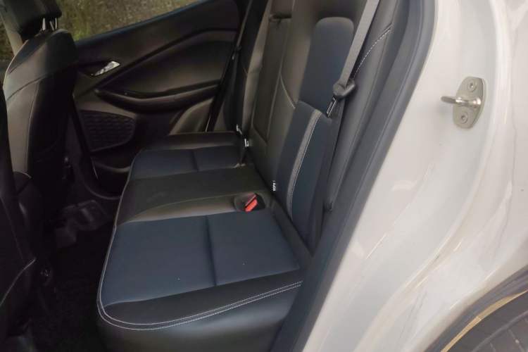 Used Chevrolet Trax 2019 Redline 335T CVT Luxury Edition China VI Standard Left Rear Seat