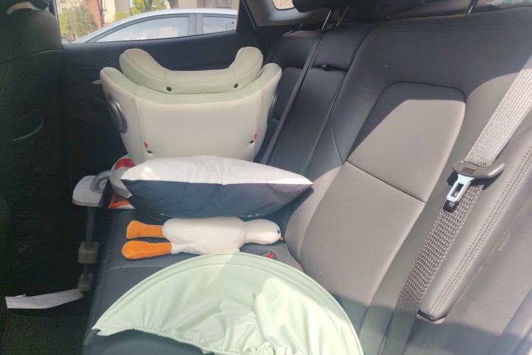 Used Chevrolet Trax 2019 Redline 325T Automatic Fun Edition China VI Standard Left Rear Seat