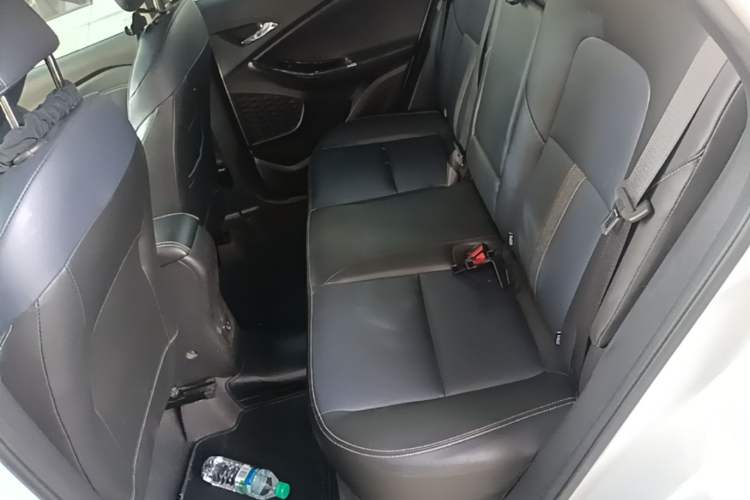 Used Chevrolet Trax 2019 Redline 335T CVT Luxury Edition China VI Standard Left Rear Seat