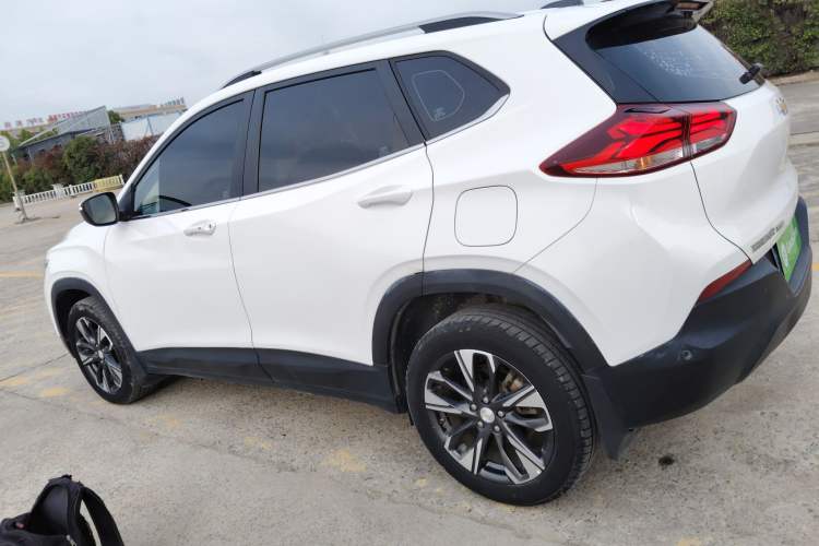 Used Chevrolet Trax 2019 325T Automatic Fun Edition China VI Standard Left Side