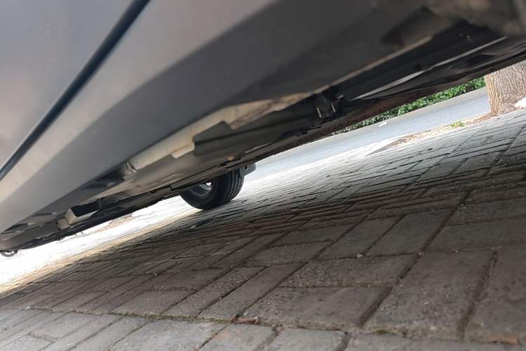 Used Chevrolet Trax 2019 Redline 325T Automatic Fun Edition China VI Standard Left Side Sill