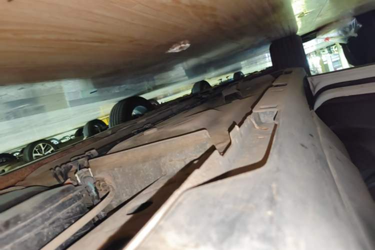 Used Chevrolet Trax 2019 Redline 335T CVT Top-Tier Model China VI Standard Left Side Sill