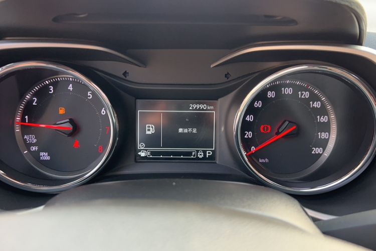 Used Chevrolet Trax 2019 325T Automatic Sport Edition China VI Standard Odometer Close Up