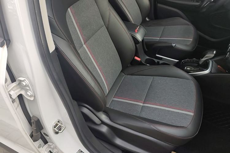 Used Chevrolet Trax 2019 Redline 325T Automatic Fun Edition China VI Standard Right Front Seat