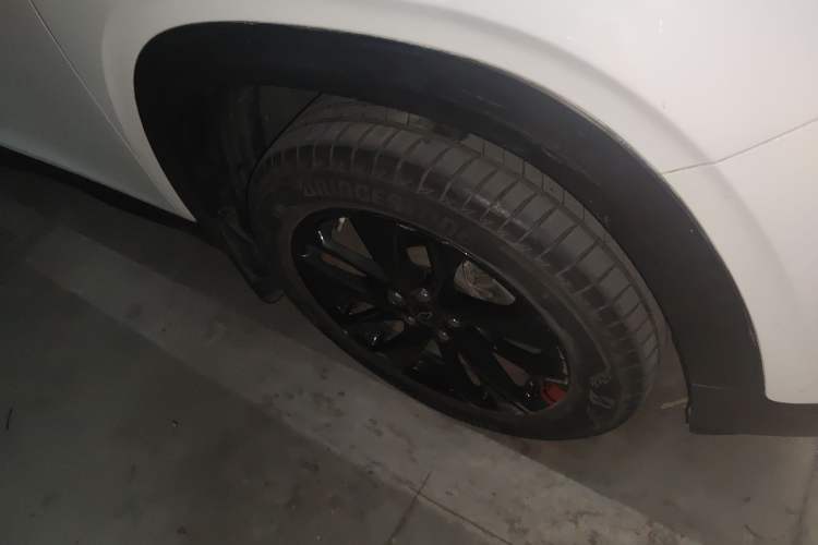 Used Chevrolet Trax 2019 Redline 335T CVT Top-Tier Model China VI Standard Right Front Wheel Hub