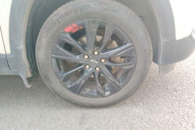 Used Chevrolet Trax 2019 Redline 335T CVT Luxury Edition China VI Standard Right Front Wheel Hub