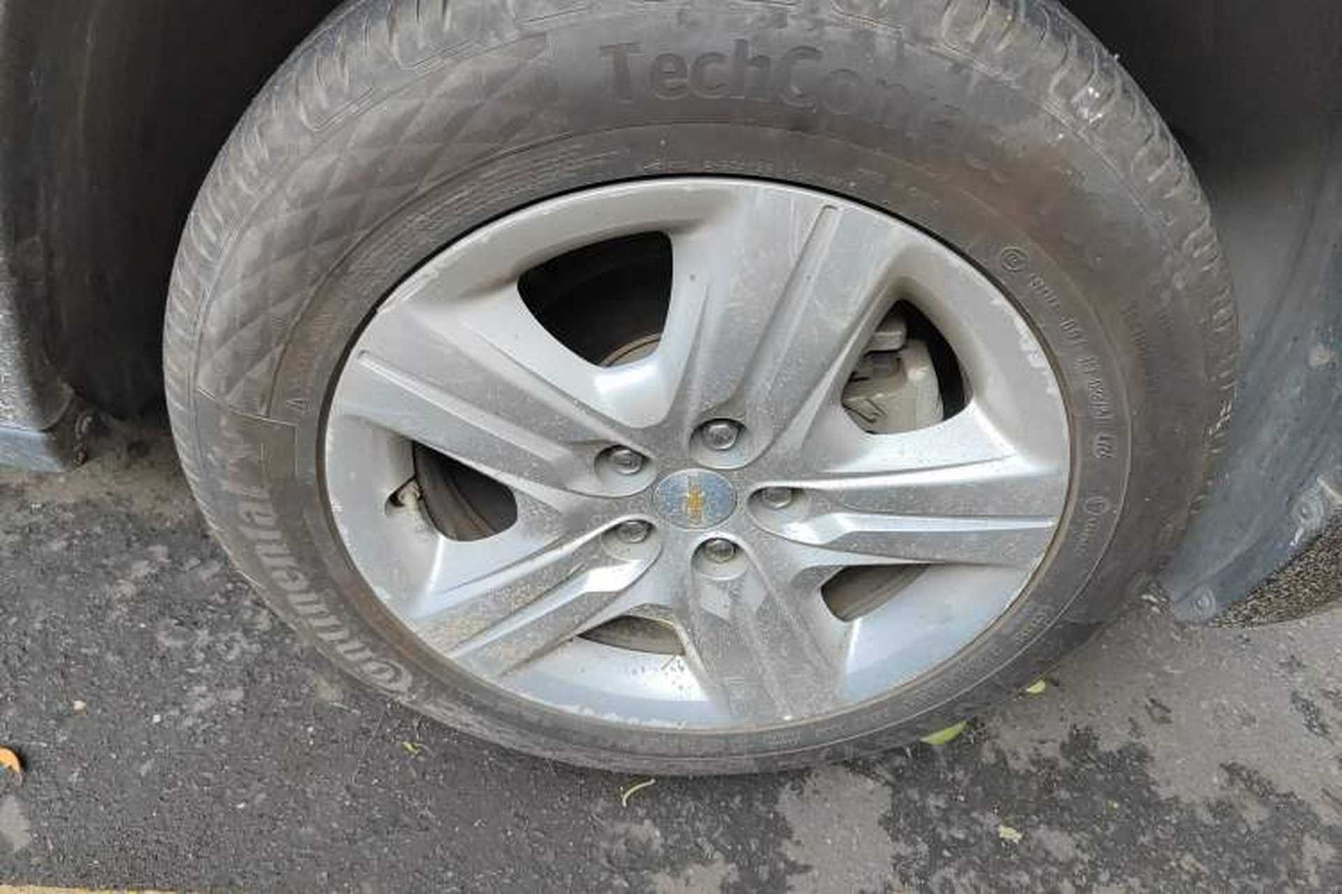 Used Chevrolet Trax 2019 325T Automatic Sport Edition China VI Standard Right Front Wheel Hub