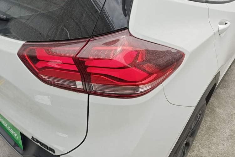 Used Chevrolet Trax 2019 Redline 325T Automatic Fun Edition China VI Standard Right Rear Taillight