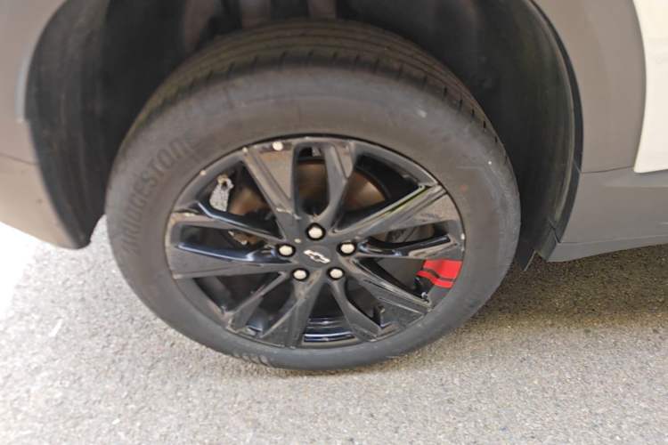 Used Chevrolet Trax 2019 Redline 335T CVT Top-Tier Model China VI Standard Right Rear Wheel Hub
