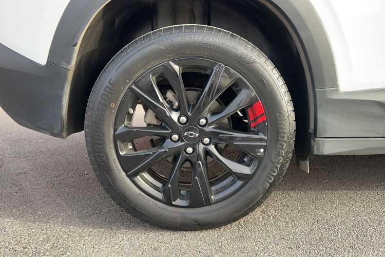 Used Chevrolet Trax 2019 Redline 335T CVT Luxury Edition China VI Standard Right Rear Wheel Hub