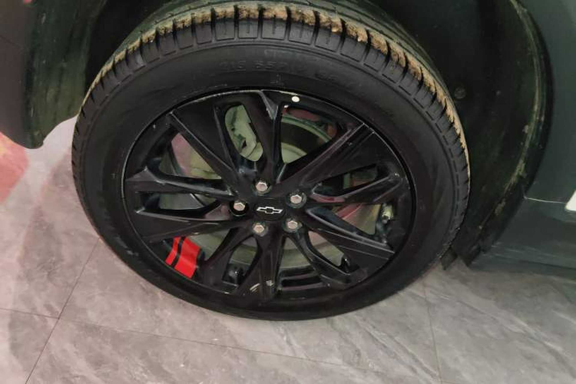 Used Chevrolet Trax 2019 Redline 335T CVT Top-Tier Model China VI Standard Right Rear Wheel Hub