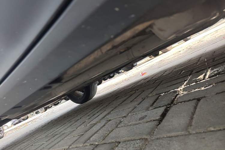Used Chevrolet Trax 2019 Redline 325T Automatic Fun Edition China VI Standard Right Side Sill