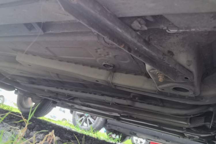 Used Chevrolet Trax 2019 Redline 335T CVT Luxury Edition China VI Standard Right Side Sill