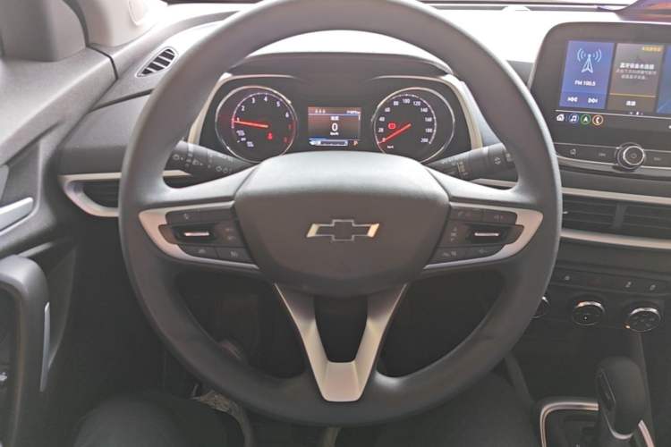 Used Chevrolet Trax 2019 Redline 335T CVT Top-Tier Model China VI Standard Steering Wheel