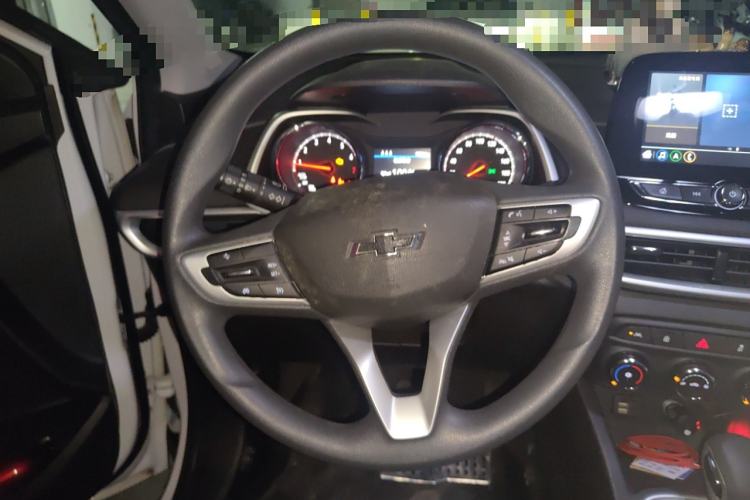 Used Chevrolet Trax 2019 Redline 335T CVT Top-Tier Model China VI Standard Steering Wheel