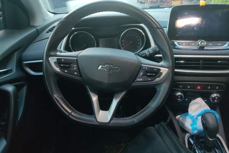 Used Chevrolet Trax 2019 Redline 335T CVT Luxury Edition China VI Standard Steering Wheel