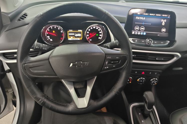 Used Chevrolet Trax 2019 Redline 325T Automatic Fun Edition China VI Standard Steering Wheel
