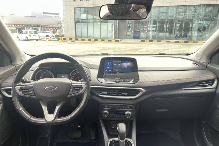 Used Chevrolet Trax 2021 Redline 335T CVT Luxury Edition China VI Standard Interior 1