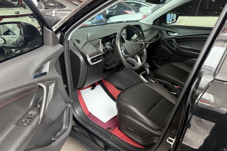 Used Chevrolet Trax 2021 Redline 335T CVT Luxury Edition China VI Standard Interior 1