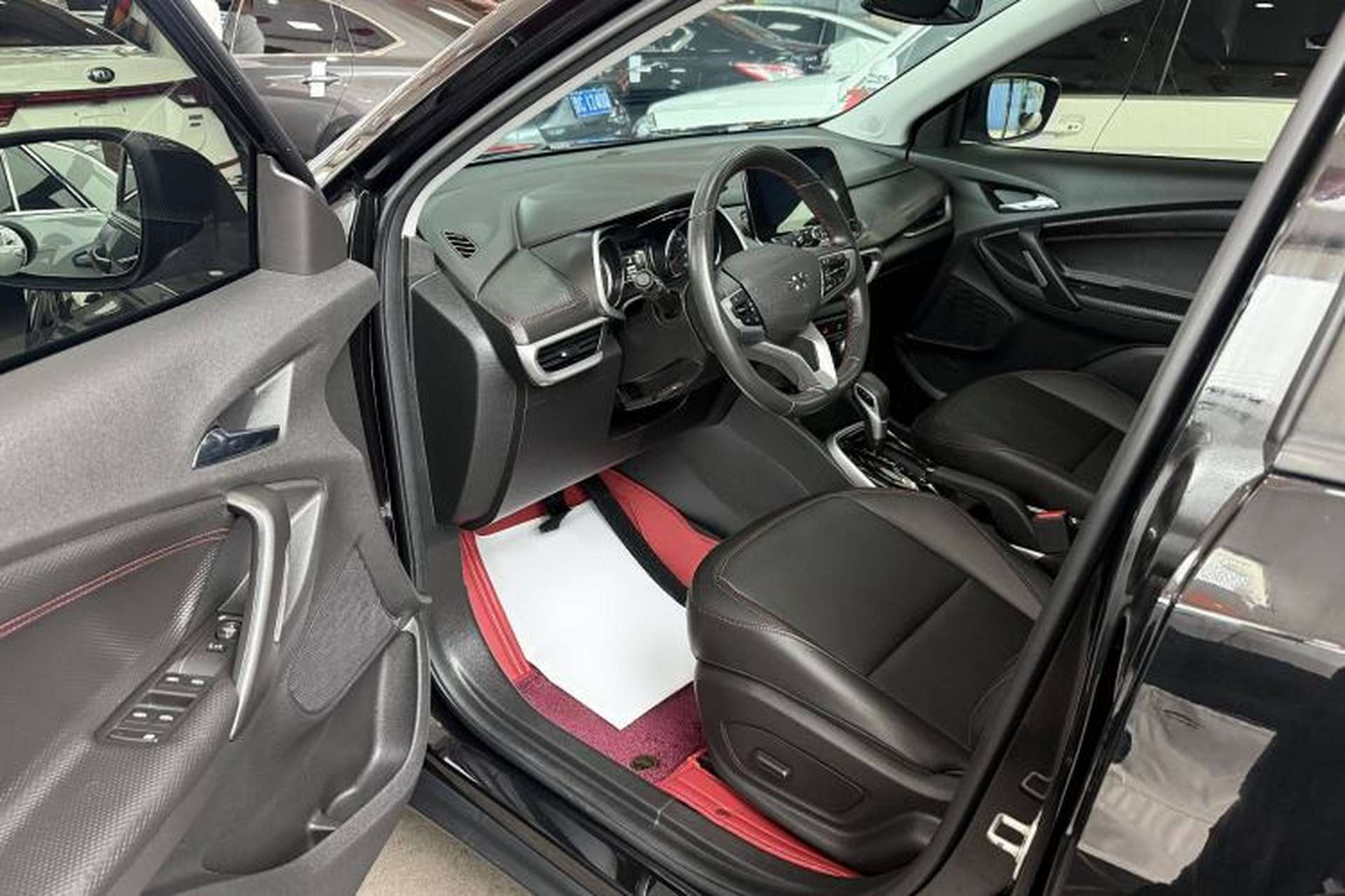 Used Chevrolet Trax 2021 Redline 335T CVT Luxury Edition China VI Standard Interior 1